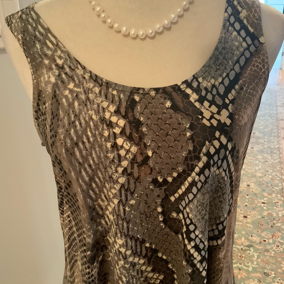 NWOT BANANA Blue tunic top size small - Picture 3 of 10